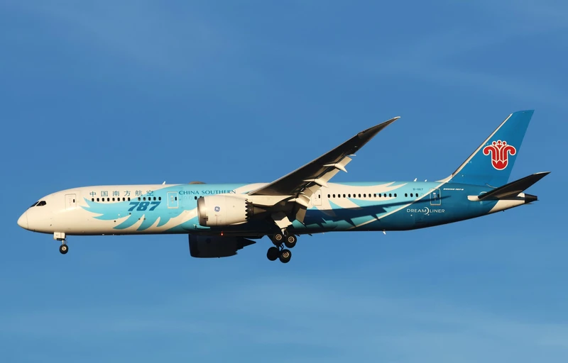 El Boeing 787-9 de China Southern Airlines matr�cula B-1167 aterrizando en el aeropuerto Madrid-Barajas. Foto: Julio Maiz Gut�errez